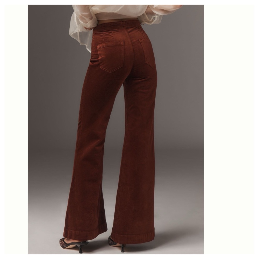 NWT Anthropologie Pilcro Pull-On Mid-Rise Retro Flare
Velvet Pants, size 32 - Picture 6 of 11